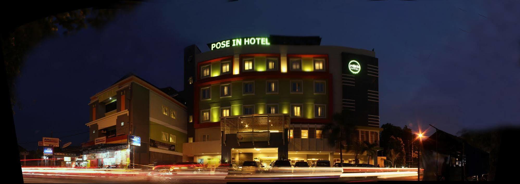 Pose In Hotel Solo Ngoại thất bức ảnh